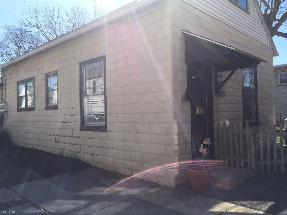 Primary Photo - 310 Keller Ave