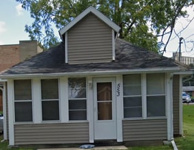Building Photo - 553 N Warren Ave