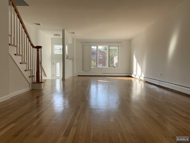 Foto del edificio - 318 4th St