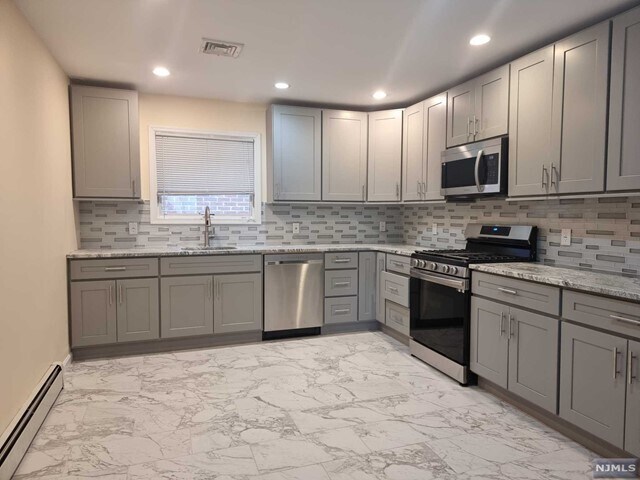 Foto del edificio - 12 W Ruby Ave