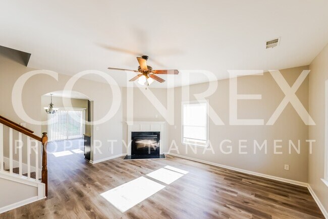 Building Photo - Beautiful Spacious Four Bedroom -- One Mon...