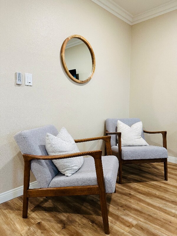 Foto del edificio - 1647 N Lake Ave