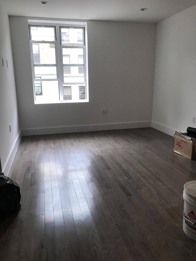 Primary Photo - 400 W 128th St
