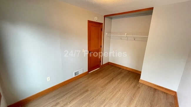 Building Photo - Cozy 1 BD | 1 BA Apartment - Oregon City