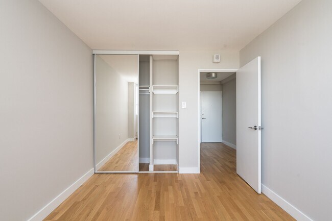 Photo du bâtiment - 730 St Clarens Ave