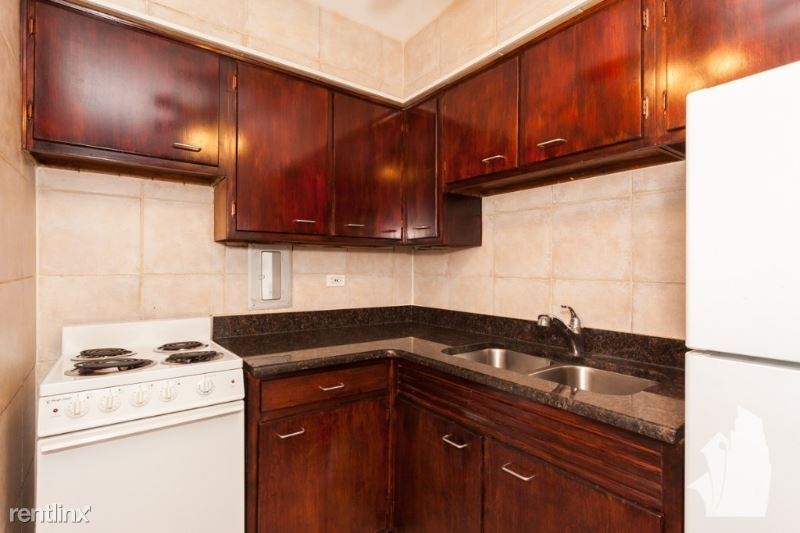 Foto principal - 416 W Barry Ave