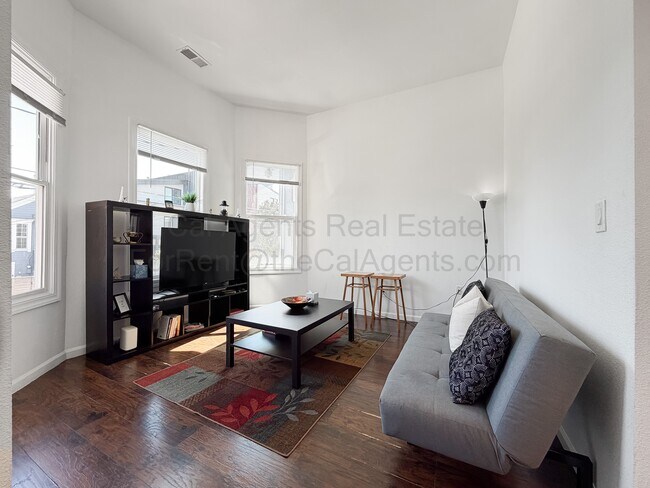 Foto del edificio - 1532 32nd St