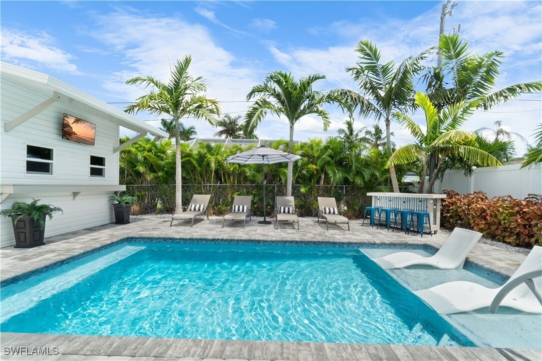 Foto principal - 643 108th Ave N