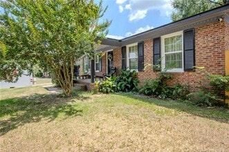 Building Photo - 3230 Periwinkle Dr