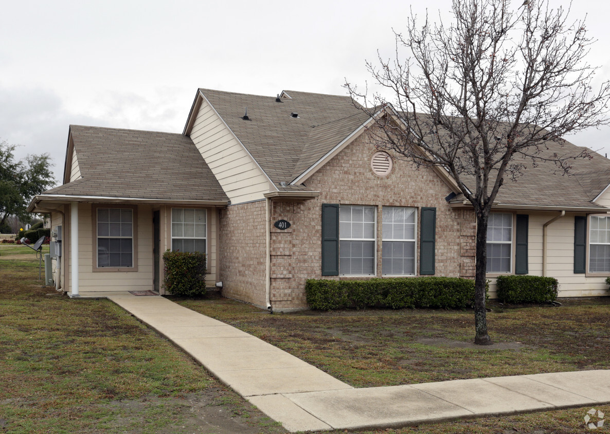 Primary Photo - Meadowview Townhomes