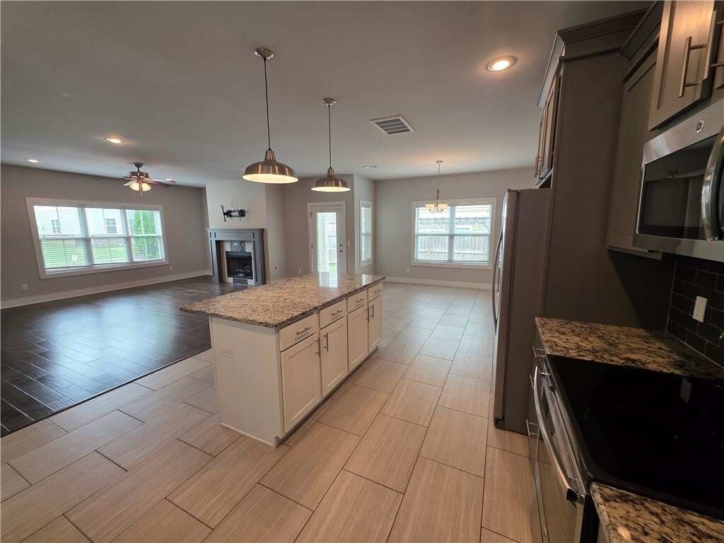 Building Photo - 6521 W Knoll View Way