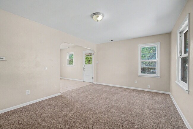Foto del edificio - 1121 Cooper Ave