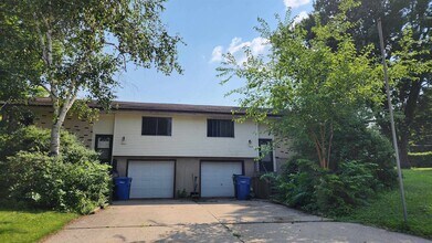 Building Photo - 2418 Adler Cir