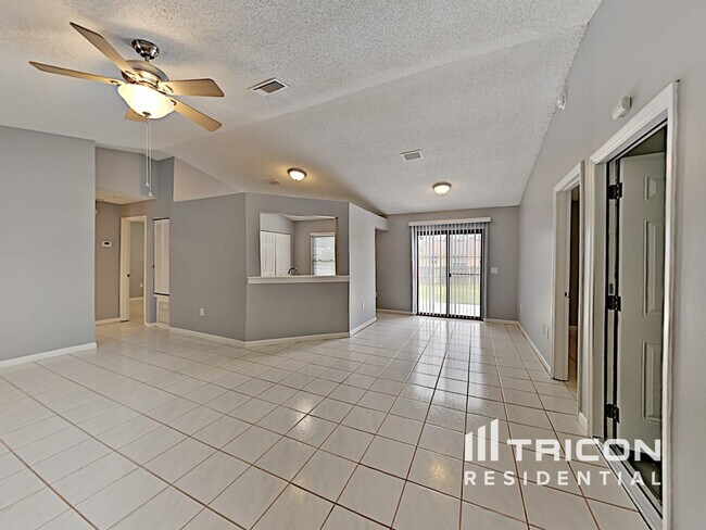 Foto del edificio - 1627 Pendleton St