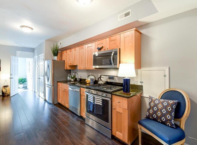 Foto del edificio - 1343 Bryant St NE