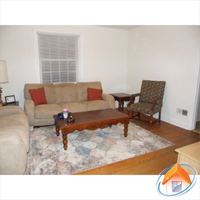 Foto del edificio - 247 Haines St