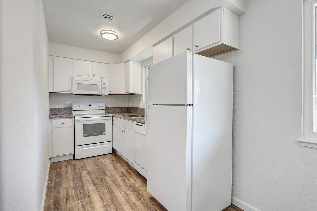 kitchen - 5101 24th St