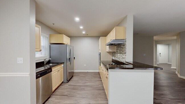 Interior Photo - Inwood West