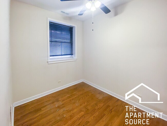 Foto del edificio - 853 W Cornelia Ave