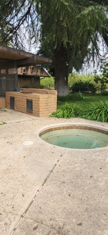 Building Photo - 9905 Ave 404