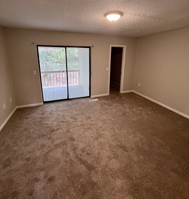 Building Photo - Townhouse available now FOR RENT in Dalevi...