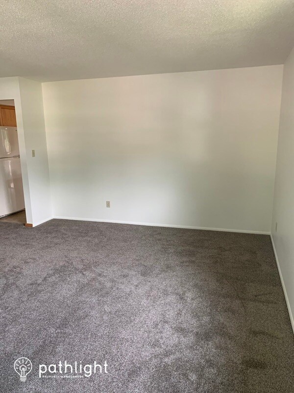 Building Photo - 2106 S Zephyr St