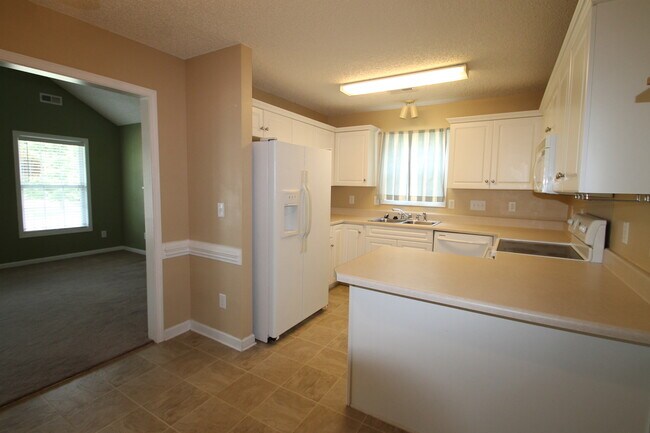 Building Photo - Exclusively Offered by Muse Realty, LLC