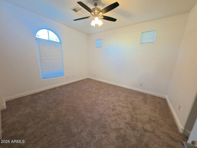 Foto del edificio - 6850 E Butte St