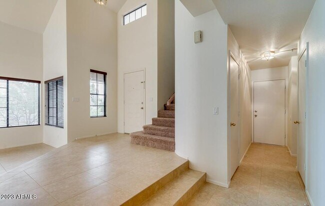 Building Photo - 10351 E Sharon Dr
