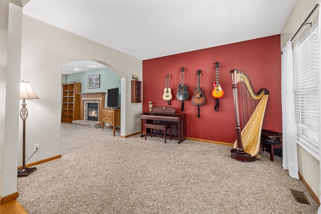Building Photo - 3536 Chervil Dr