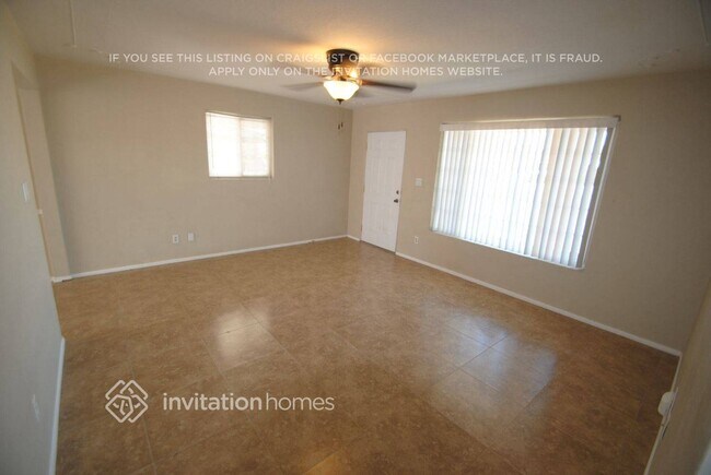 Foto del edificio - 1465 E Jarvis Ave