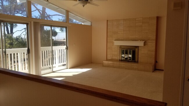 Living Room - 4352 Avenida Amelgado