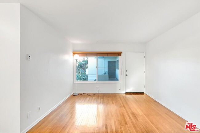 Foto del edificio - 2033 Euclid St