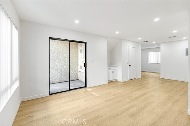 Building Photo - 463 Vine St