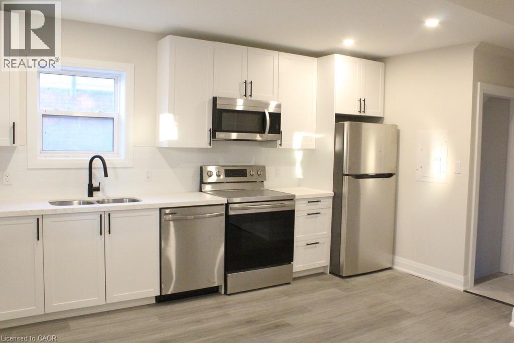 Photo principale - 155 Prospect St N