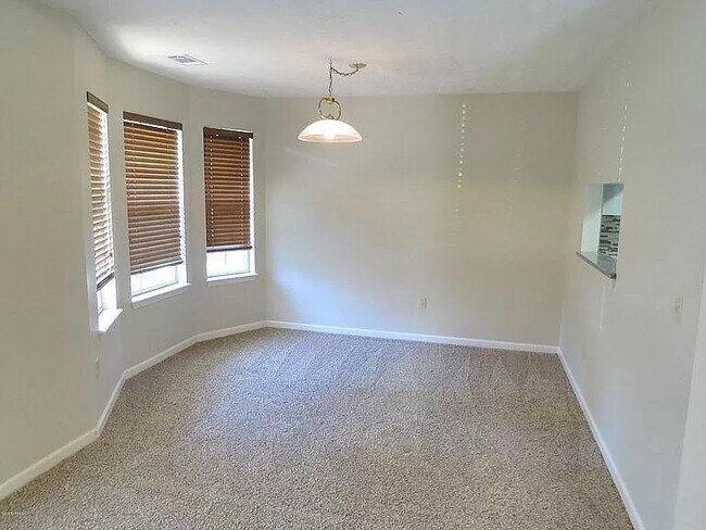 Foto del edificio - 8380 Northside Dr
