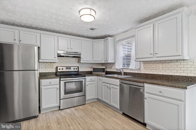 Building Photo - 1509 Lodge Pole Ct