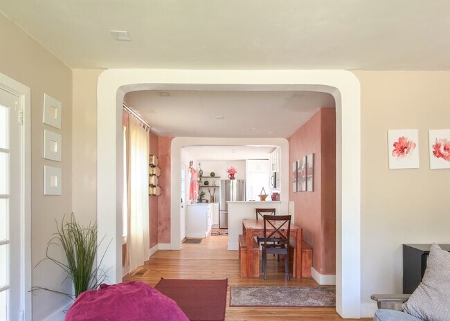 Foto del edificio - 1450 Hawthorne Way