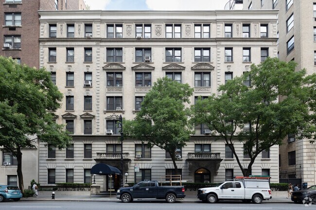 Building Photo - 61 E 86th St