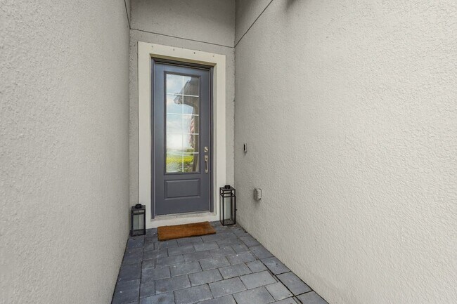 Foto del edificio - 15522 Islandwalk Ave