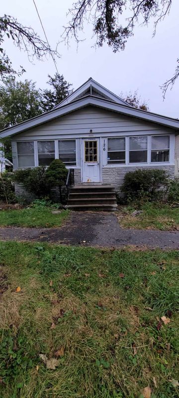 Foto principal - 126 Mather St