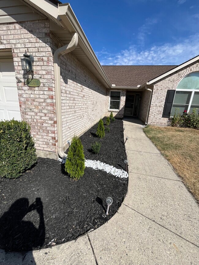 Building Photo - 1341 Sentry Ln