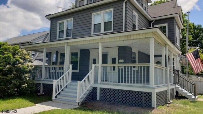 Building Photo - 108 Lincoln Ave