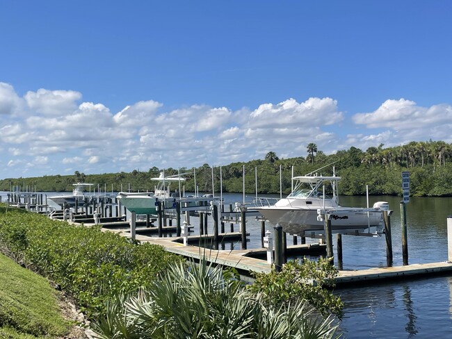 Building Photo - 2508 SE Anchorage Cove