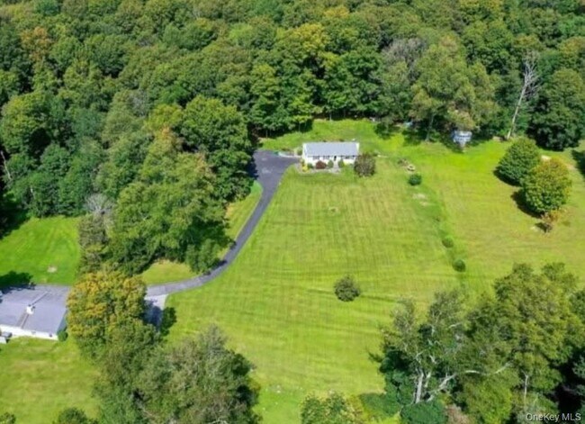 Foto del edificio - 180 Sylvan Lake Rd