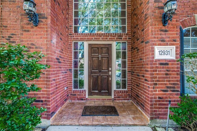 Building Photo - 12931 Lake Center Run Ct