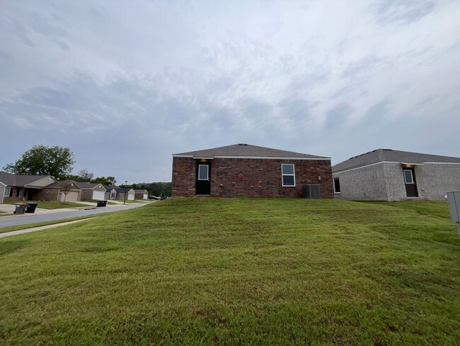 Building Photo - NOW PRELEASING!  NEW Four Bedroom | Two Bath Home in Cottages at Clear Creek