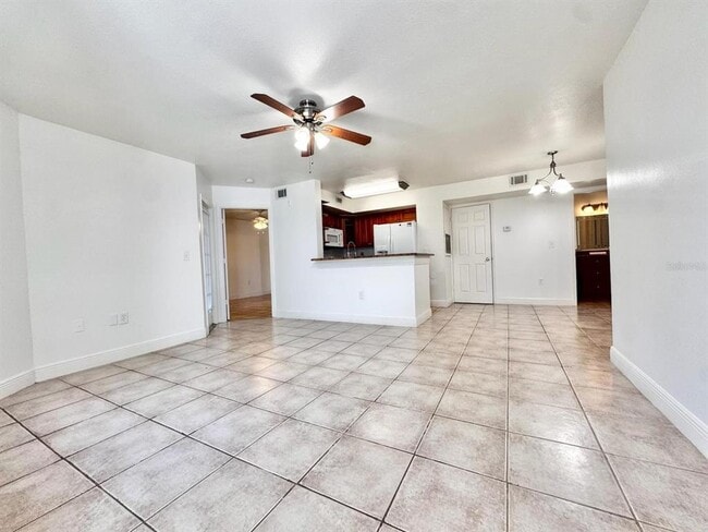 Building Photo - 429 Fountainhead Cir