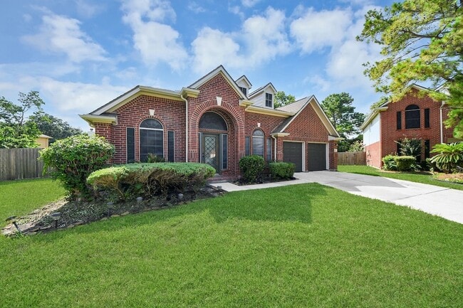 Foto del edificio - 8322 Adler Lake Dr