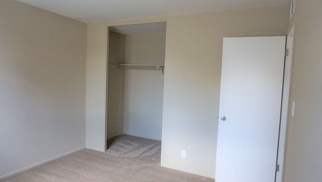 Building Photo - 4732 Evergreen